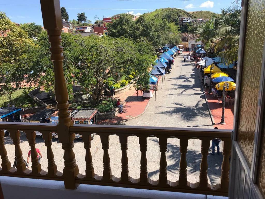 Hospedaje 3 Esquinas Guatape Luaran gambar